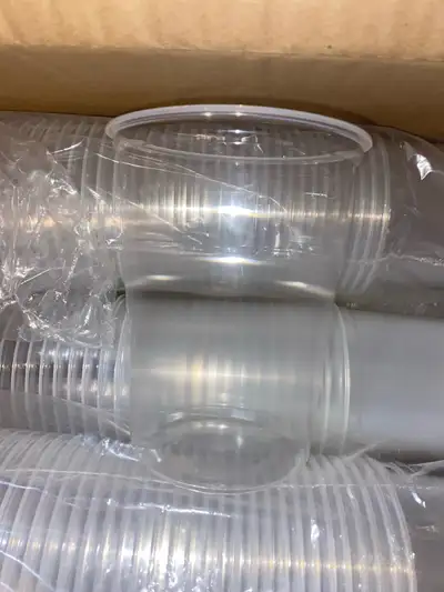 Brand new. Just needs 4.5” deli container lids which you can get online or at Canadian wholesalers