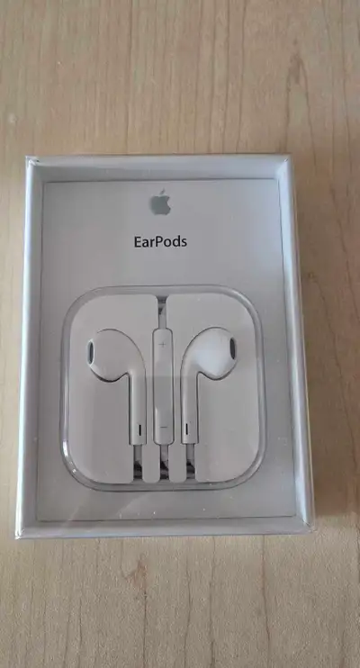 Apple EarPods, View more
