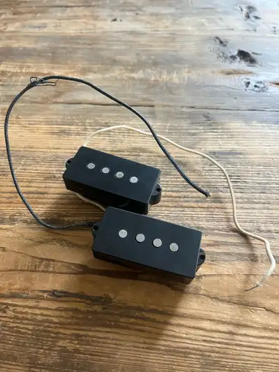 Fender Vintera 60s Precision Bass Pickups, View more
