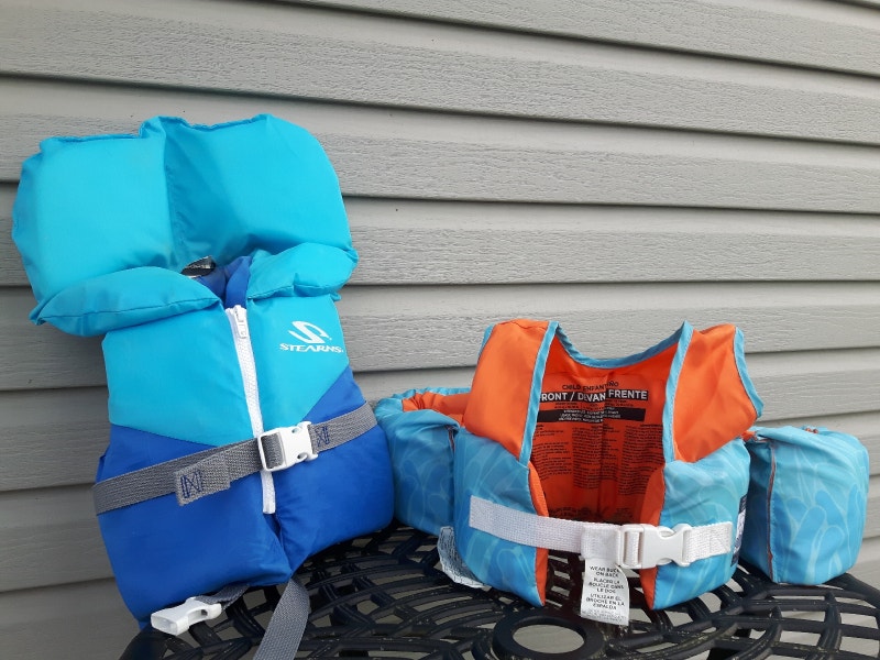 Two Kids Personal Flotation Device (life jacket) & Swimmer Aid Water Sports Ottawa Kijiji