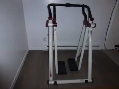 Exerciseur: ski, marche. Pliable. Moniteur digital programmable., View more
