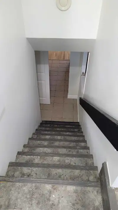 Appartement à louer de 3 chambres une salle de bain à Beresford