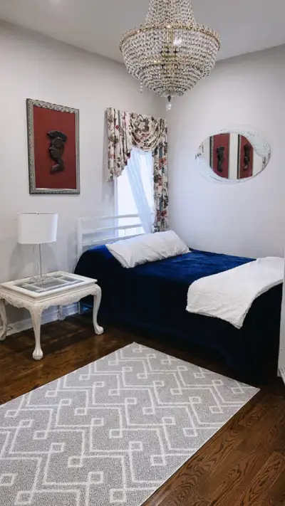 Furnished Room in Richmond Hill Near Seneca College