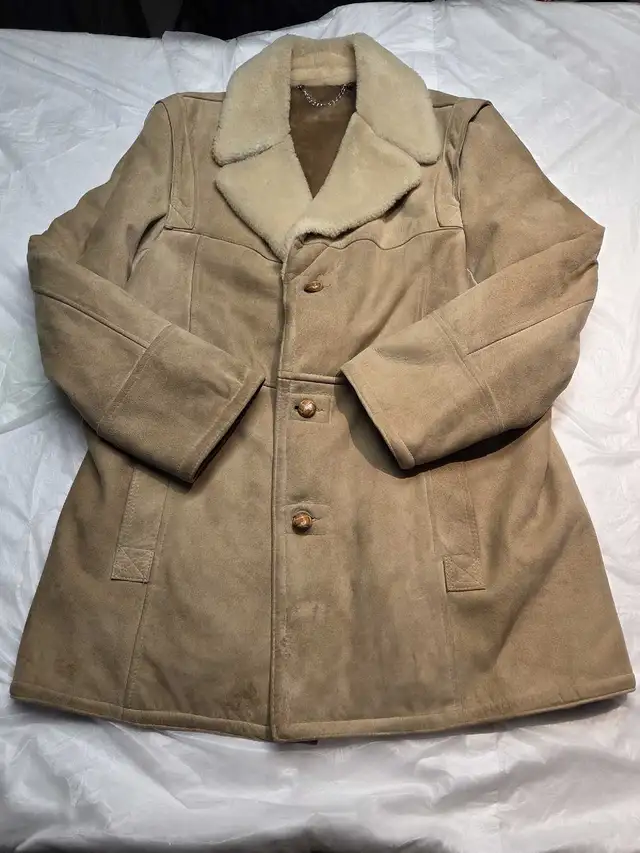 London Fog Maincoat jacket men 50 Lambskin sterling collar  in Men's in City of Toronto - Image 10