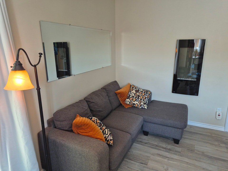 Furnished 1-Bedroom Executive Garden Apartment – All Inclusive – 4
