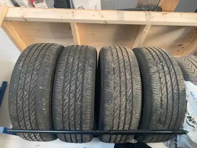 Bridgestone All Season Tires 215/55/18 Good condition Set of 4