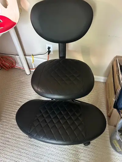 Like-New Cross-Legged Chair (Monkey Chair / Meditation Chair) , View more