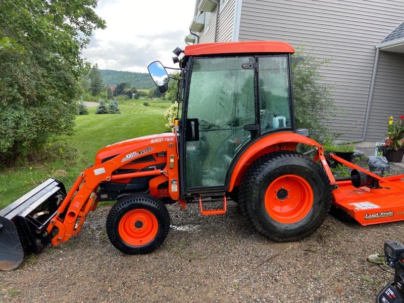 2013 Kioti CK30H tractor with blower Farming Equipment Moncton Kijiji