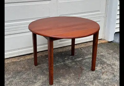“Double Drop-leaf Table” $45 Located near Berwick, NS. Approximately 42” long, 29.5” tall, 28”/42” w...