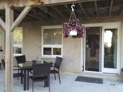 Available 1st December or later move in date. Rent is $1850 per month all inclusive. Located on Clan...