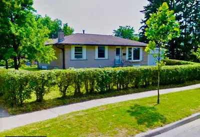 ✨Offering a spacious open-concept layout, and an unbeatable location, this home is perfect for a fam...
