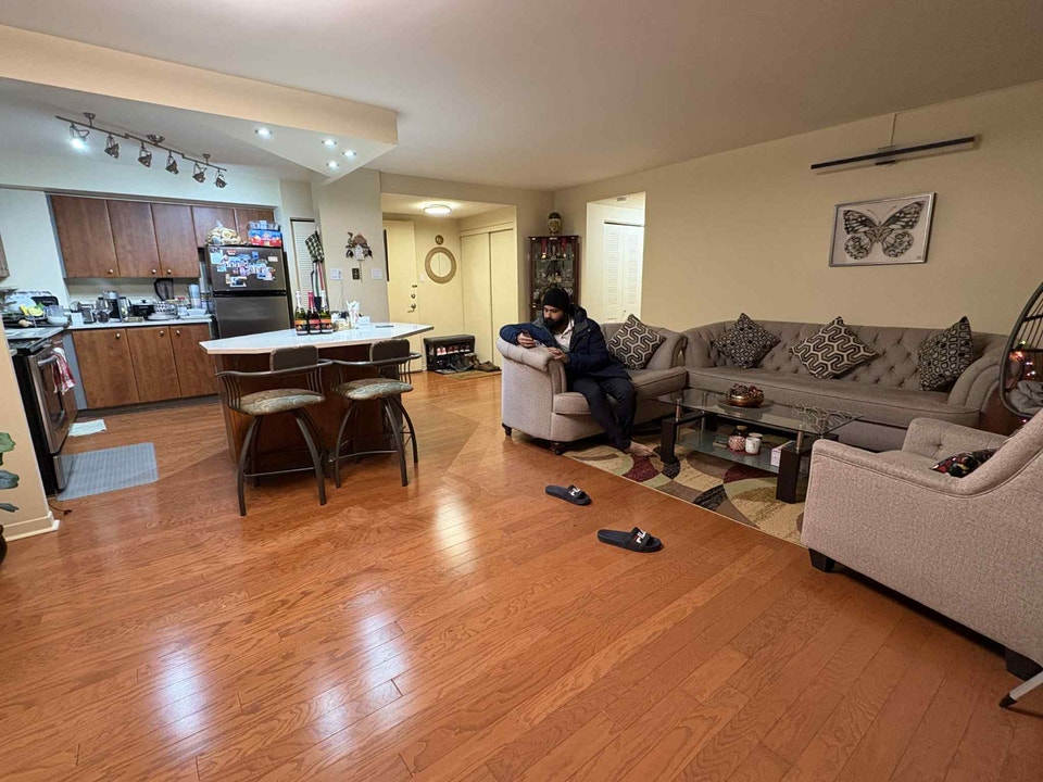 2 bed 2 bath Luxury Condo for Rent 3