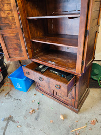 Amorie (Storage cabinet)
