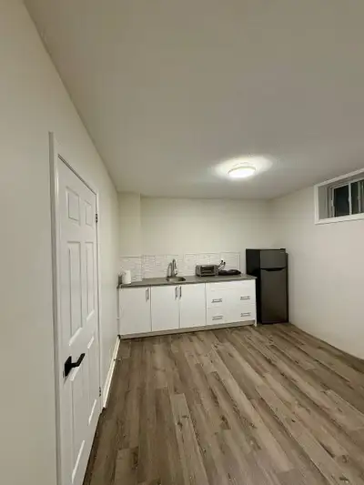 ✨ Bachelor Unit for Rent – Aurora ✨ Cozy and private bachelor unit available for $1,280/month (utili...