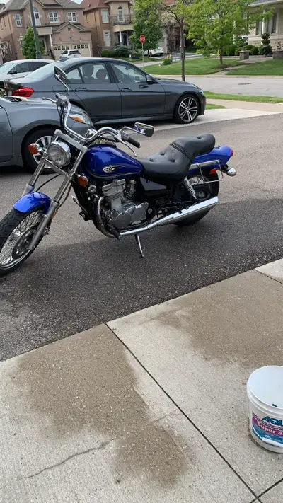 04 Kawasaki Vulcan all original parts mint condition certified. Call 416 716 2487.