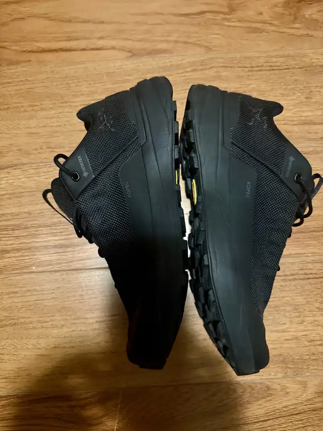 Arc’teryx KOPEC GORE-TEX Shoes – W 8.5 / M  7.5 – Like N in Men's Shoes in Kitchener / Waterloo - Image 2