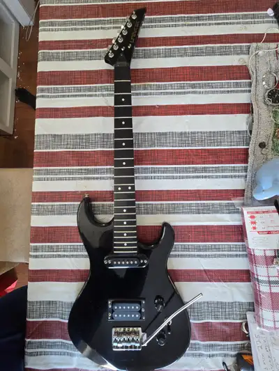 Guitar univox mini ripper 2/3 size great for smaller players, View more