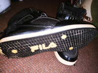 USED MANS  FILA  SHOES
