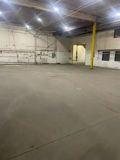 10,000 sq feet or be more come look shared office docs shared loading docks 15 bury street 12 per sq...