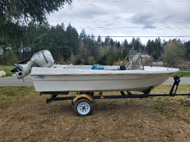 Boat/motor/trailer for sale in Powerboats & Motorboats in Comox / Courtenay / Cumberland