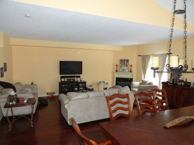 Beautiful Furnished Townhome close to Barrie and Horseshoe Rsrt in Short Term Rentals in Barrie - Image 4