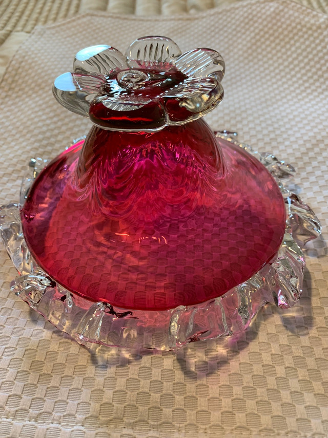 Rossi Glass footed  cranberry candy dish vintage - new in Arts & Collectibles in Oshawa / Durham Region - Image 3