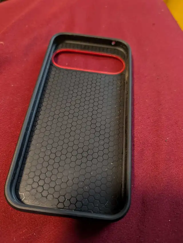 Google pixel 10 pro xl auntie case in Cell Phone Accessories in Ottawa - Image 3