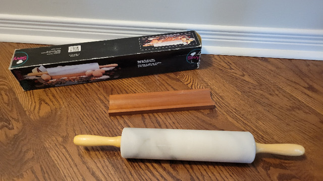 Kitchen Marble Rolling Pin with Stand in Kitchen & Dining Wares in City of Toronto - Image 2