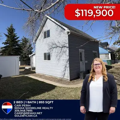 House for sale in the town of Biggar. Newly renovated and ready for you to move in.