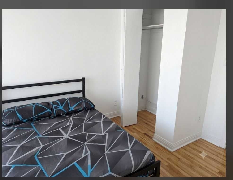 Grande chambre meublée tout inclus dans un 4 1/2 -  Rosemont — photo 2