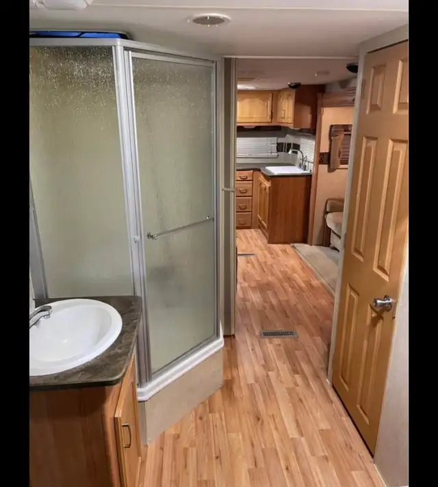 Trailer for Rent 576040041164974084