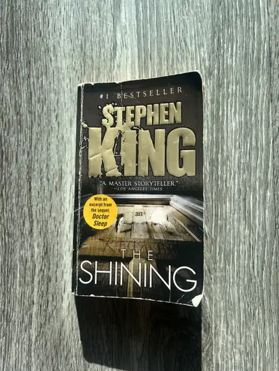 The Shinning Stephen King, View more