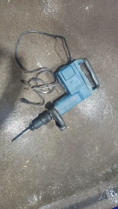 bosch 11316 jack hammer amd chissell bit 385$$, View more