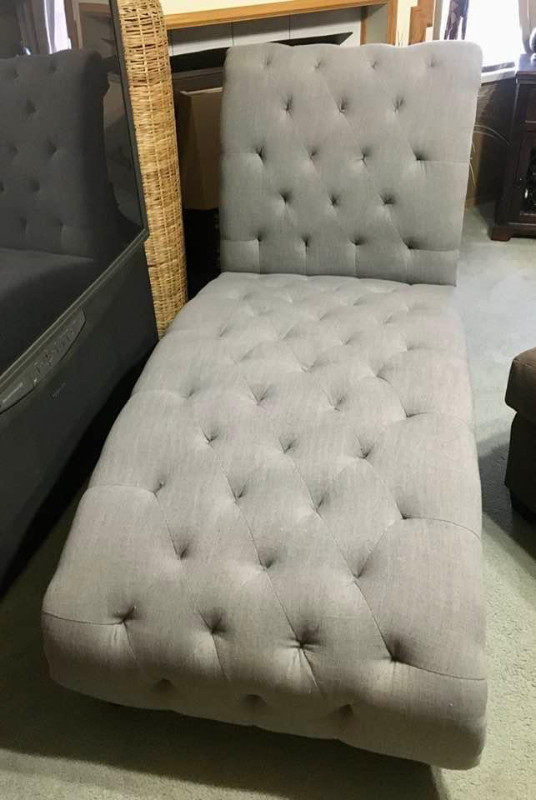 Beautiful tufted chaise lounge in Chairs & Recliners in Mission