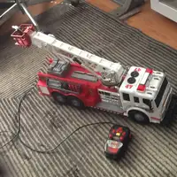 Camion de pompier téléguidé