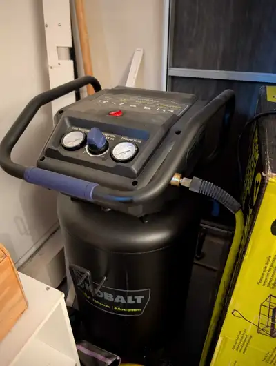 Air Compressor 20 Gal Kobalt +Hoses, View more