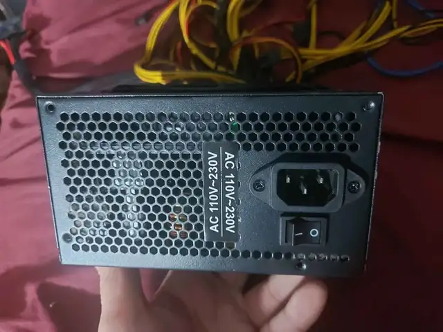 LX1800W Power Supply 1800W with all cables for PC Desktop + 5 gp in System Components in Longueuil / South Shore - Image 6