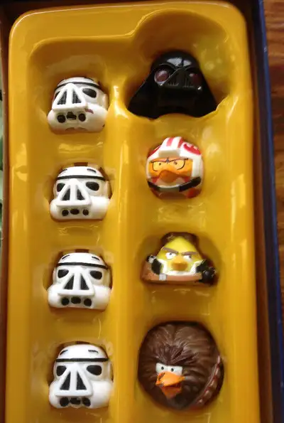 I have for sale an ANGRY BIRDS~ STAR WARS~ JENGA DEATH STAR 2012 Hasbro -INCLUDES: Death Star frame...