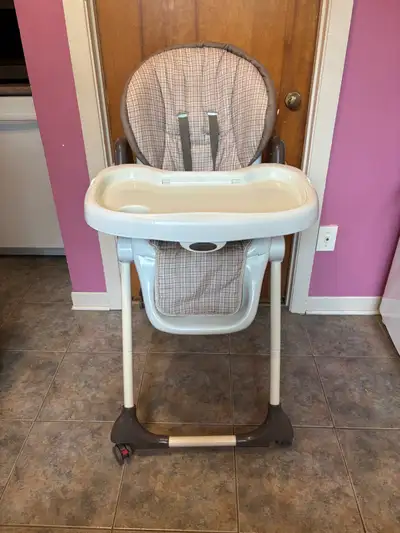 Chaise haute Baby trend, View more