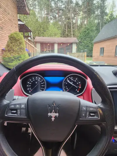 2019 Maserati Ghibli Gransport Red Interior