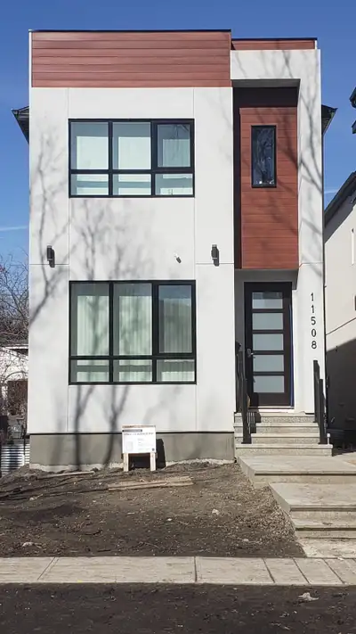 Full House for Rent Upper level : 3 Bedrooms , 2 Bathrooms (933 sq. ft) Main level : Kitchen ,Living...