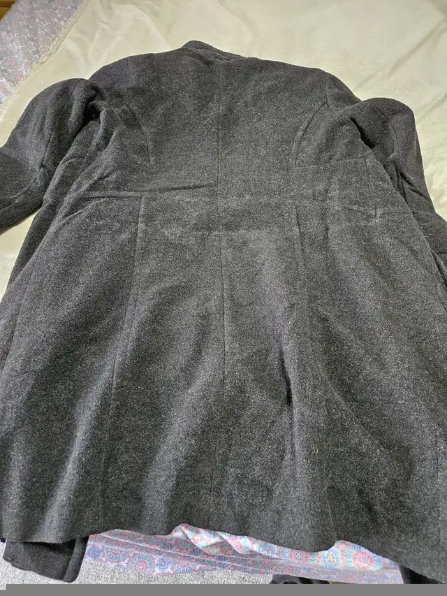 Womens winter jacket in Women's - Tops & Outerwear in Calgary - Image 5