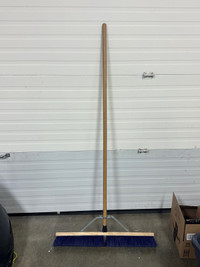 Uline 30” strong bristle broom
