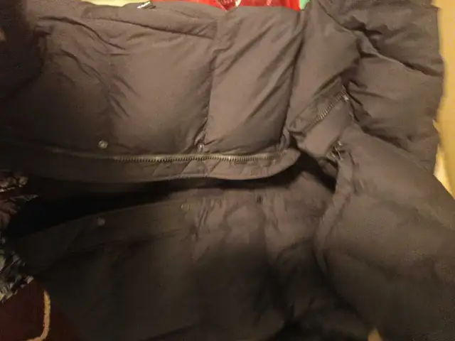 Super Puff Jacket  in Women's - Tops & Outerwear in Oshawa / Durham Region - Image 4