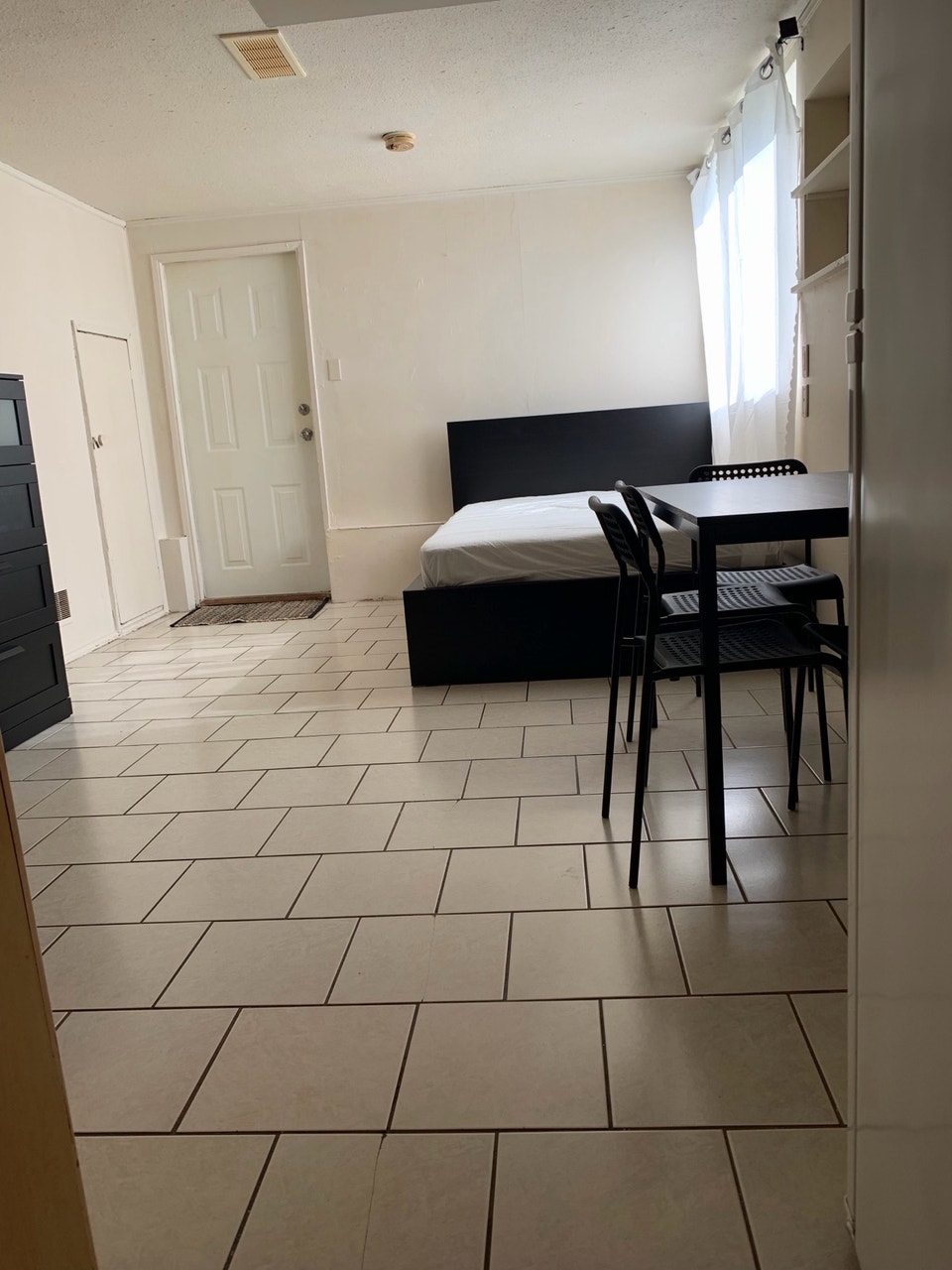 Bachelor studio 2