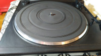 Realistic Genexxa  Lab-1000 Belt Drive Turntable with Box