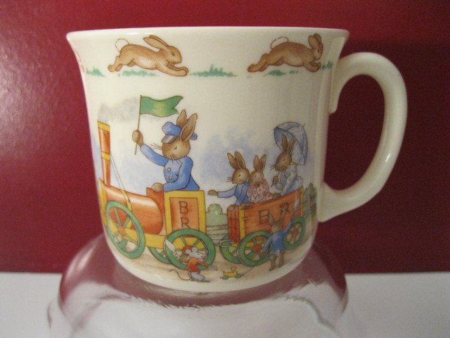 Royal Doulton Bunnykins Mugs and Bowls in Arts & Collectibles in Oshawa / Durham Region - Image 2