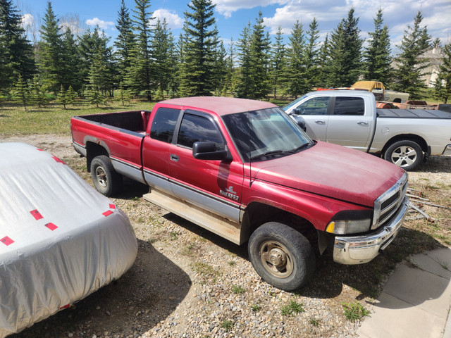 1997 DODGE CUMMINS DIESEL RAM 4 X 4 in Cars & Trucks in Calgary - Image 2
