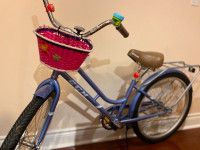 Bike for a girl 7 - 12 years girl in very good condition. CCM.