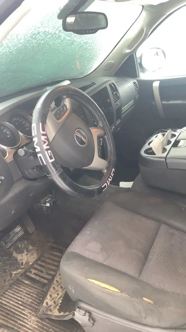  GMC Sierra 1500 part out  2013 in Other Parts & Accessories in Napanee - Image 4